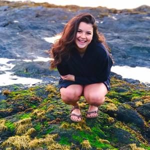 Meet your Posher, Noelani